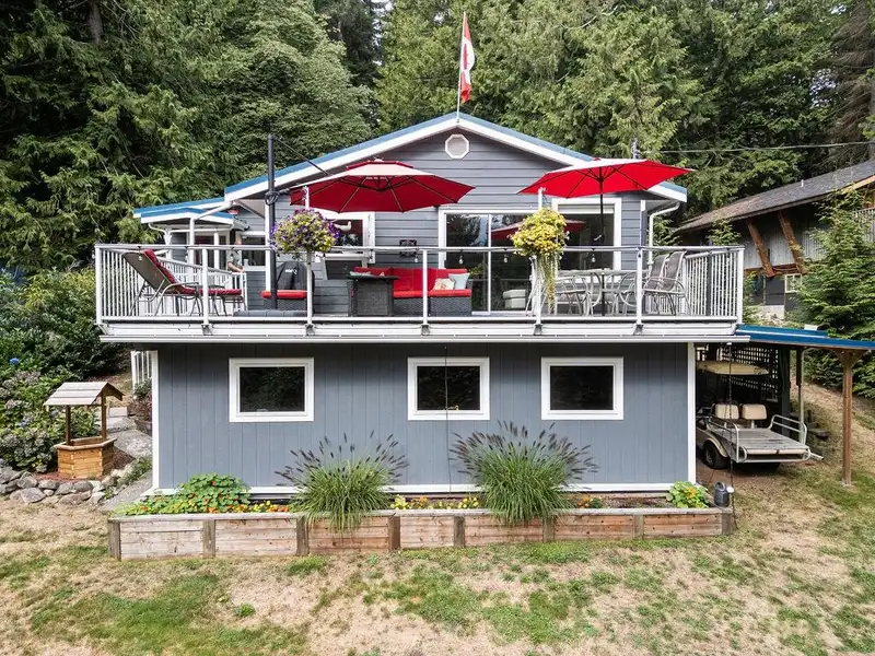 405 GAVIN ROAD - photo 1 of 40