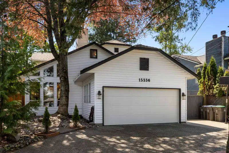 15336 112 AVENUE - photo 3 of 38