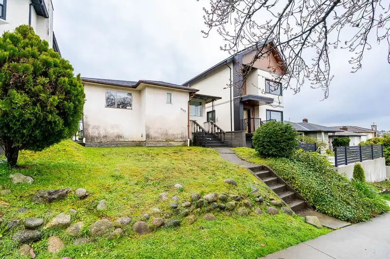 3163 RUPERT STREET - photo 1 of 27