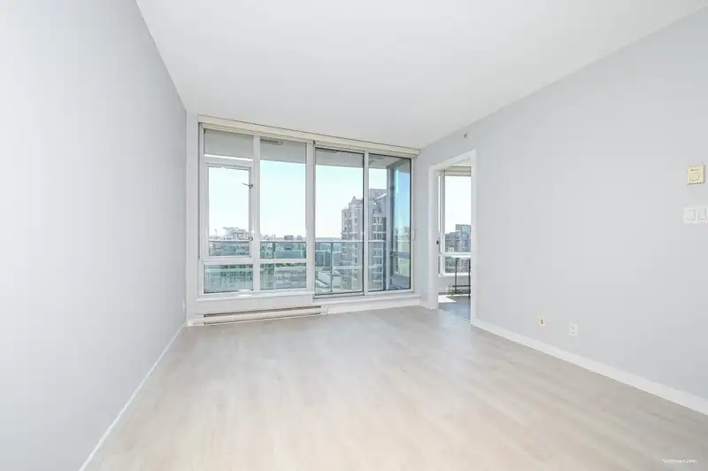 2205 833 HOMER STREET - photo 2 of 33