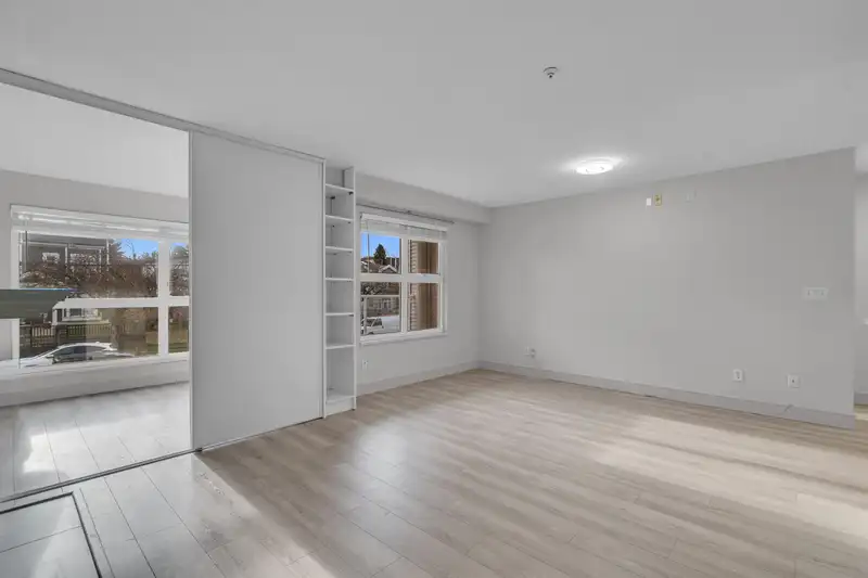 205 2965 HORLEY STREET - photo 4 of 22