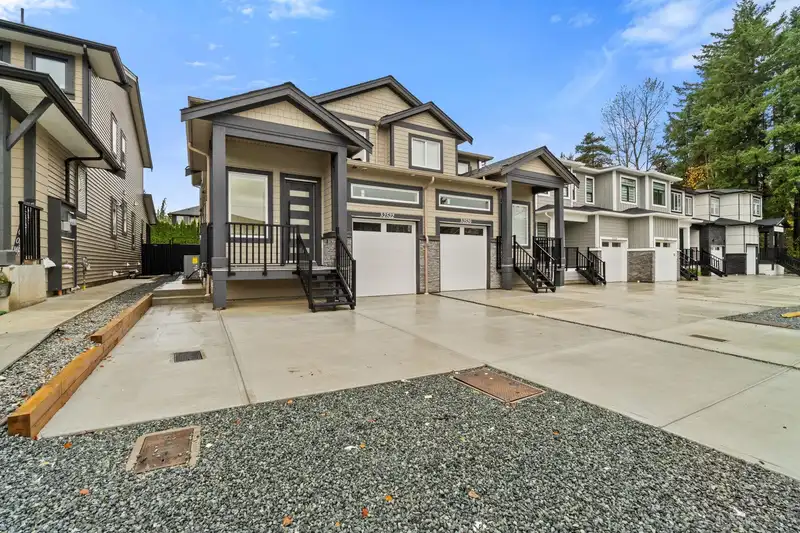 32522 HIGGINBOTTOM COURT - photo 3 of 40