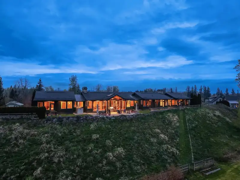 26276 69 AVENUE - photo 4 of 40