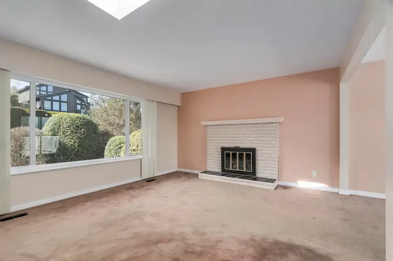 1011 PALMDALE STREET - photo 4 of 35