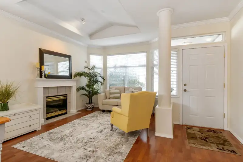 22 20770 97B AVENUE - photo 4 of 28