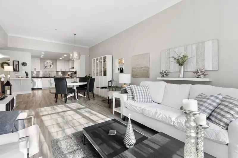 104 293 SMITHE STREET - photo 4 of 33
