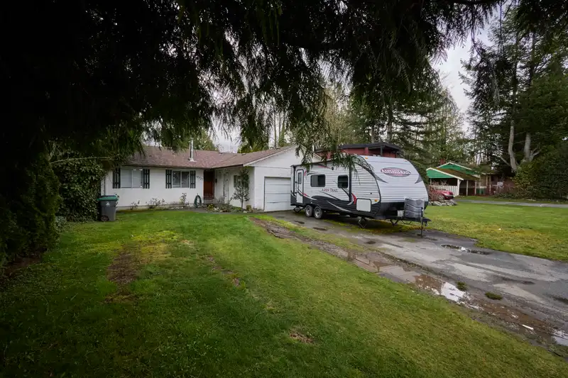 14523 104A AVENUE - photo 1 of 1
