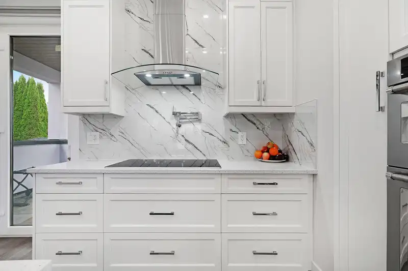 838 STEVENS STREET - photo 3 of 40