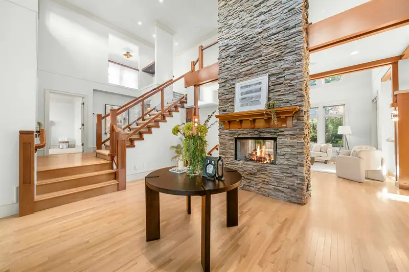 3842 DEVONSHIRE DRIVE - photo 4 of 31
