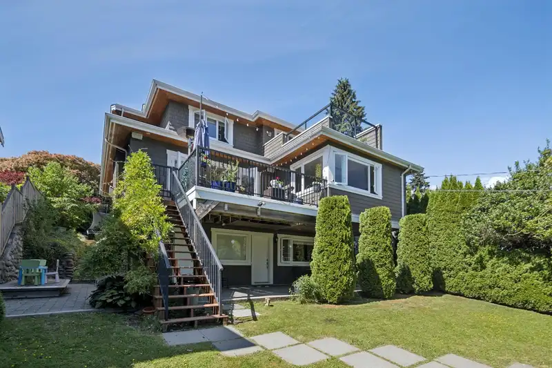 1225 ADDERLEY STREET - photo 2 of 39