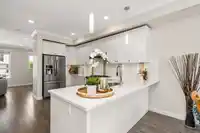 22 7157 210 STREET - thumbnail 11