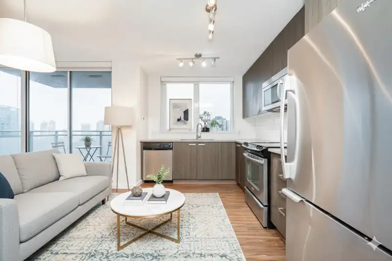 2709 13325 102A AVENUE - photo 1 of 38