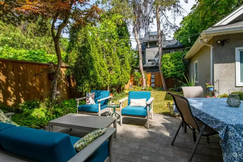5898 QUEBEC STREET - photo 3 of 25