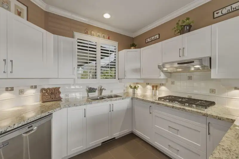 75 2615 FORTRESS DRIVE - photo 4 of 38