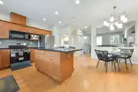 18043 70 AVENUE - thumbnail 11