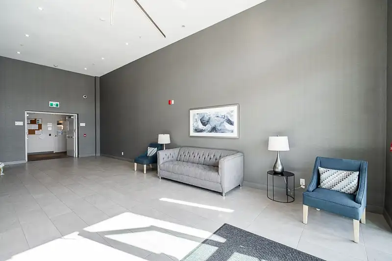 310 20673 78 AVENUE - photo 3 of 40