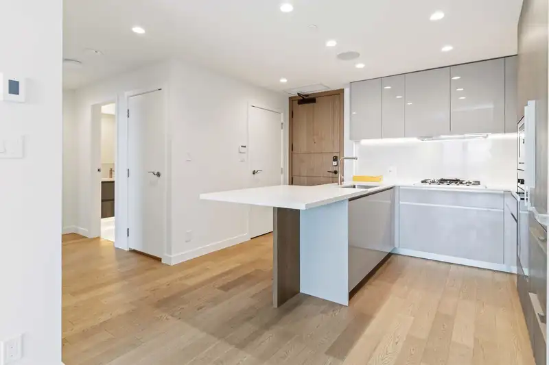 1103 6811 PEARSON WAY - photo 4 of 31