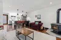 3 1470 LAUREL STREET - thumbnail 1