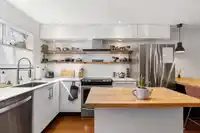 3 1470 LAUREL STREET - thumbnail 5