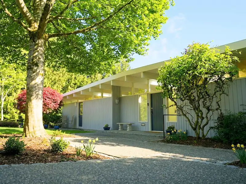 680 ST. ANDREWS ROAD - photo 3 of 35