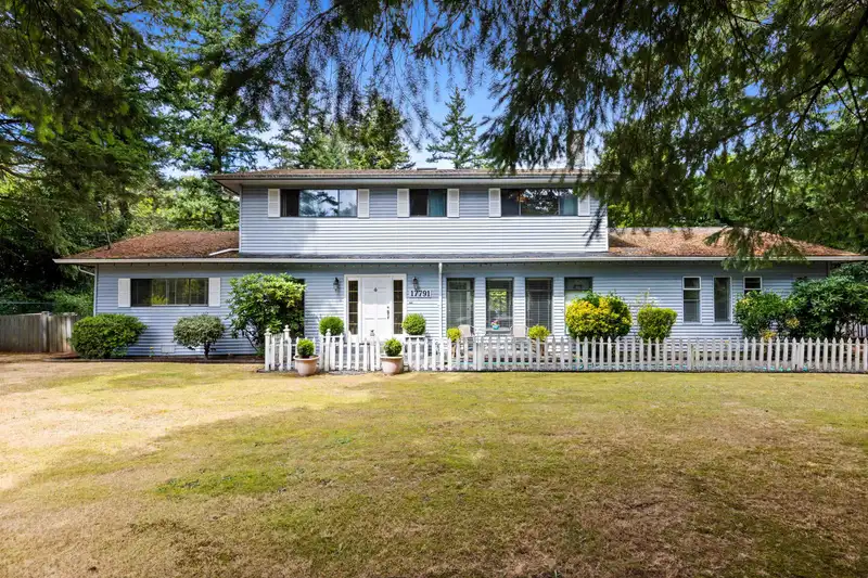 17791 20 AVENUE - photo 1 of 37