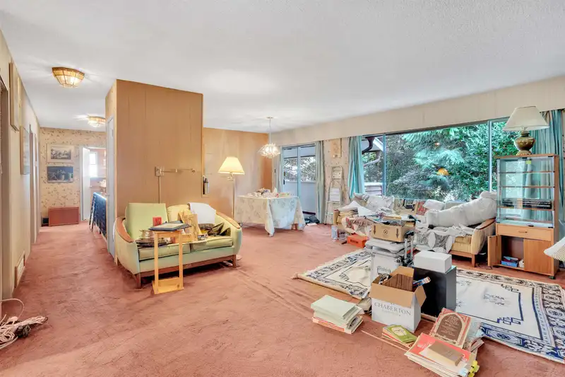 9533 139 STREET - photo 4 of 16