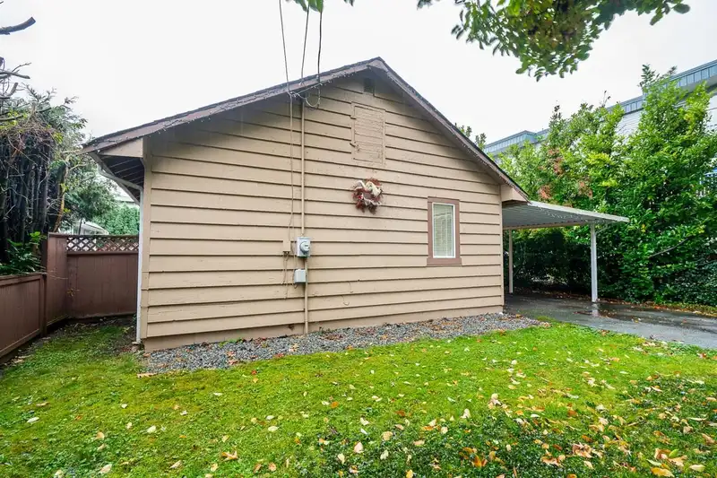27284 30 AVENUE - photo 3 of 39