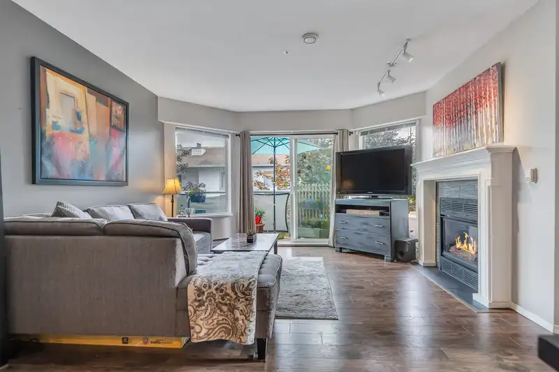 305 5419 201A STREET - photo 1 of 21