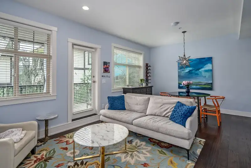 6 35298 MARSHALL ROAD - photo 4 of 40