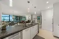 402 3355 CYPRESS PLACE - thumbnail 10