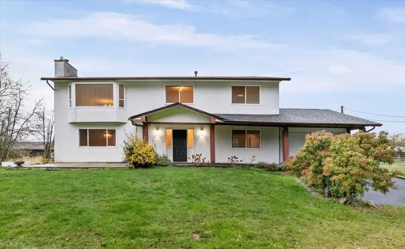 43025 VEDDER MOUNTAIN ROAD - photo 2 of 40