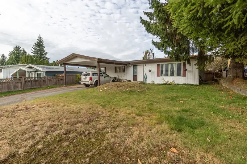 32633 MARSHALL ROAD - photo 3 of 39