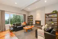 304 DARTMOOR DRIVE - thumbnail 3
