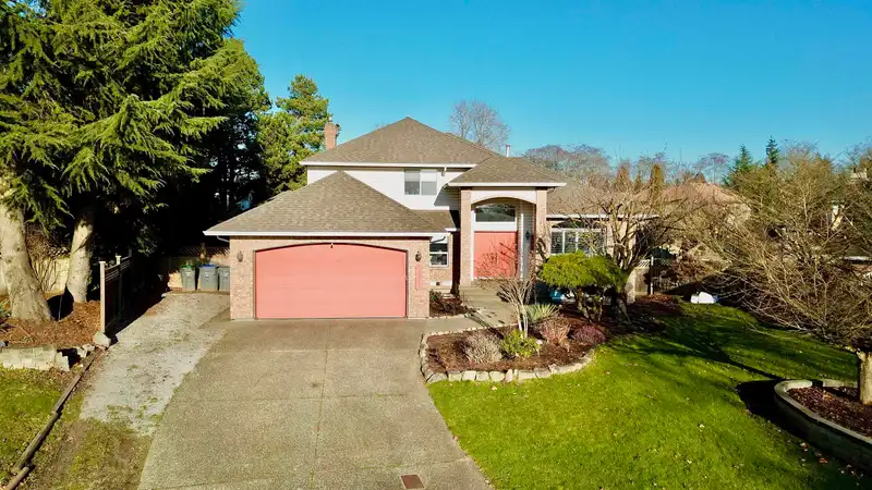 14247 86 AVENUE - photo 1 of 25