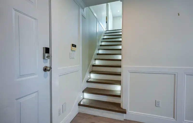 11913 240 STREET - photo 4 of 32