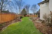 9015 207B STREET - thumbnail 37