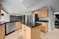9015 207B STREET - thumbnail 8