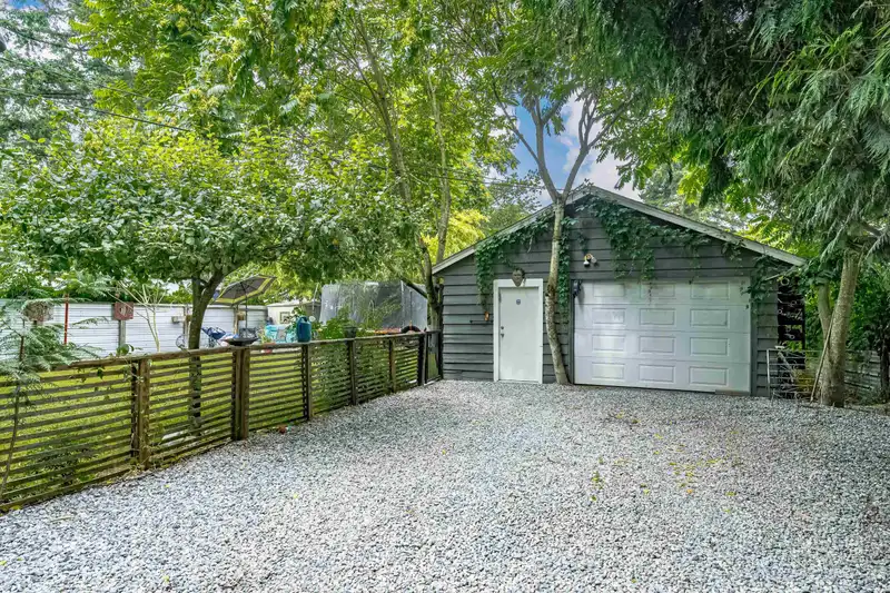 14073 ANTRIM ROAD - photo 3 of 26