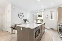 16 7947 209 STREET - thumbnail 3