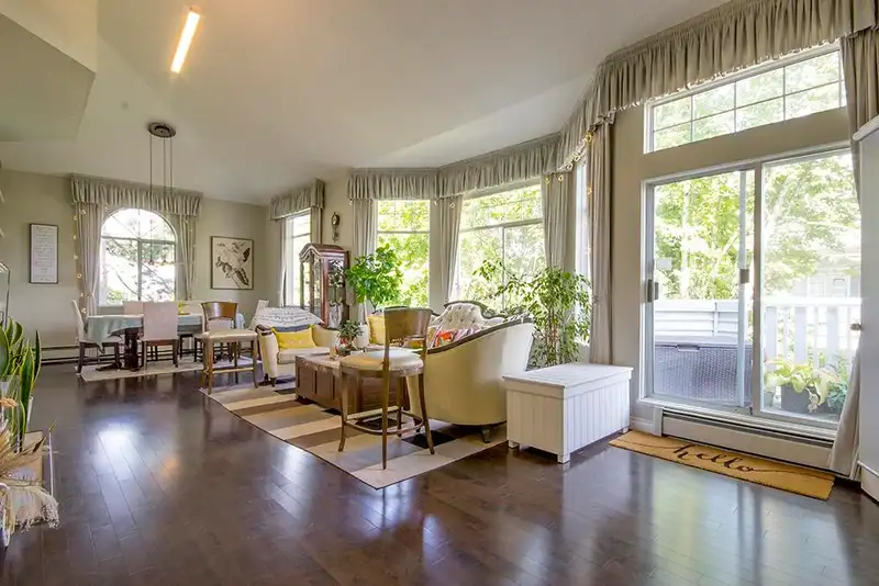 202 7680 MINORU BOULEVARD - photo 1 of 27