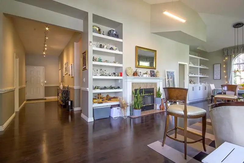 202 7680 MINORU BOULEVARD - photo 2 of 27