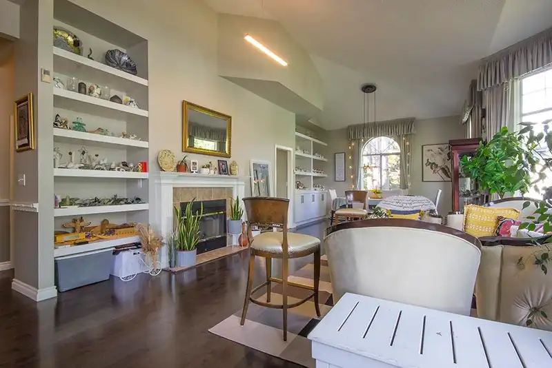 202 7680 MINORU BOULEVARD - photo 3 of 27