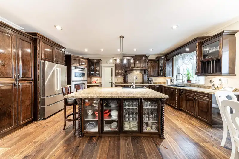 8450 168 STREET - photo 2 of 40