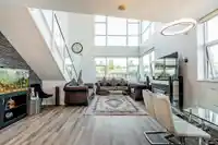 304 2225 HOLDOM AVENUE - thumbnail 2