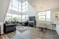 304 2225 HOLDOM AVENUE - thumbnail 3