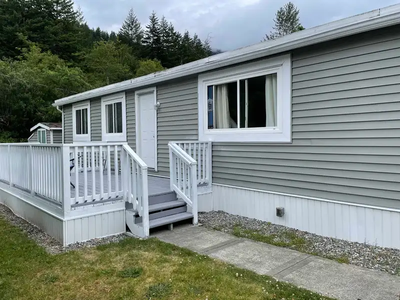 52 65367 KAWKAWA LAKE ROAD - photo 2 of 11