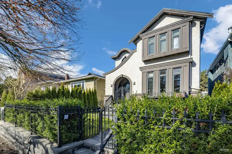 4217 W 16TH AVENUE - photo 3 of 40
