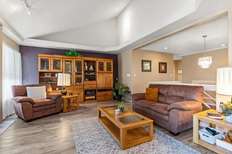 16 3555 BLUE JAY STREET - photo 3 of 37