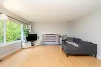 10080 AINTREE CRESCENT - thumbnail 6