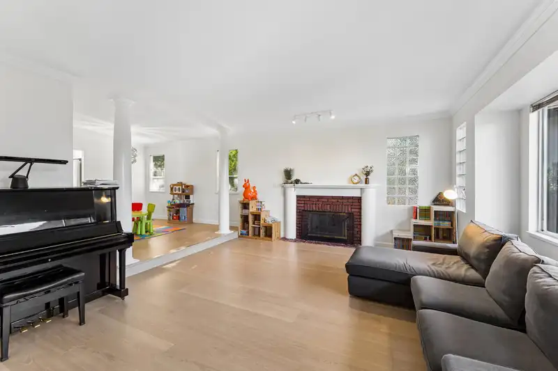 5399 WESTHAVEN WYND - photo 3 of 39